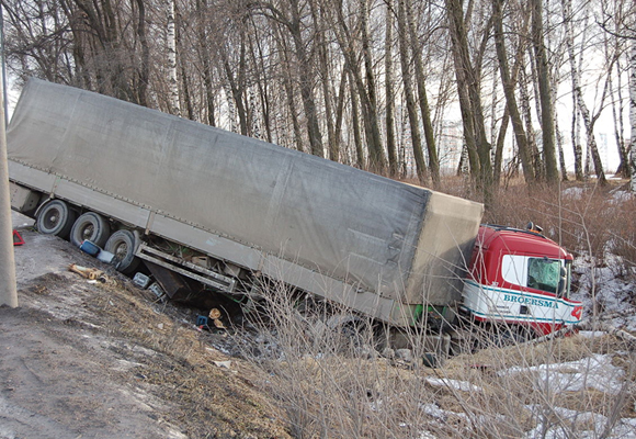 New Trucking Laws Require Safer Electronic Logging